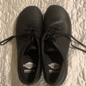 Merrell Pro Ladies size 8 Encore 2 slip resistant shoes